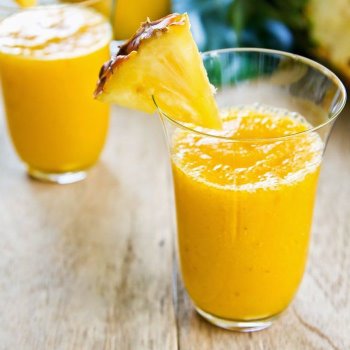Cocktail Pineapple Gingerale Smoothie