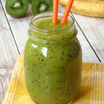 Cocktail Kiwi Papaya Smoothie