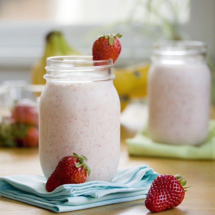 Banana Strawberry Shake Daiquiri