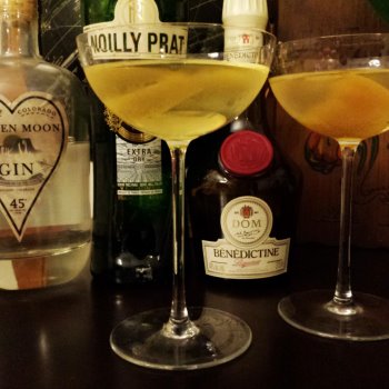 Cocktail Queen Elizabeth